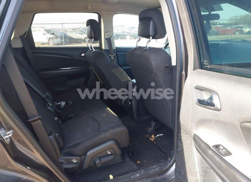 Photo 8 of 2017 Dodge Journey SE (VIN 3C4PDCABXHT694716)