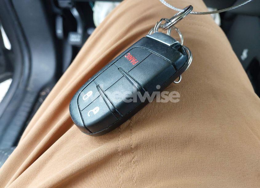 Photo 11 of 2018 Dodge Journey SE (VIN 3C4PDCABXJT171198)