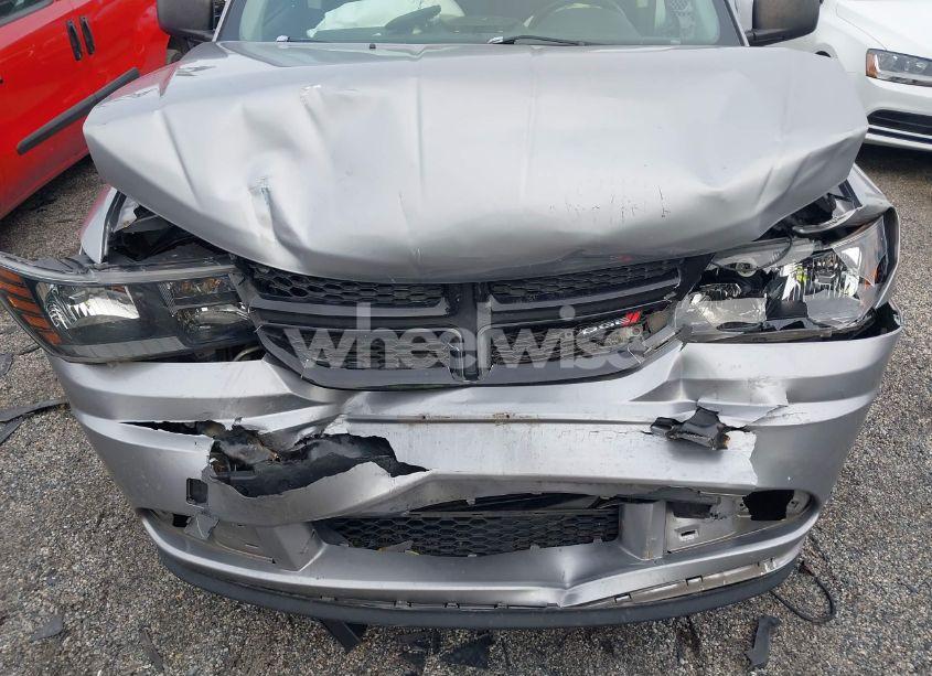 Photo 12 of 2018 Dodge Journey SE (VIN 3C4PDCABXJT171198)