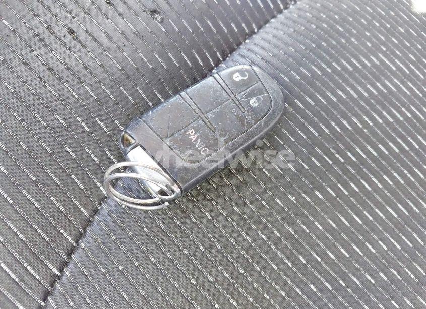 Photo 11 of 2018 Dodge Journey SE (VIN 3C4PDCABXJT183318)