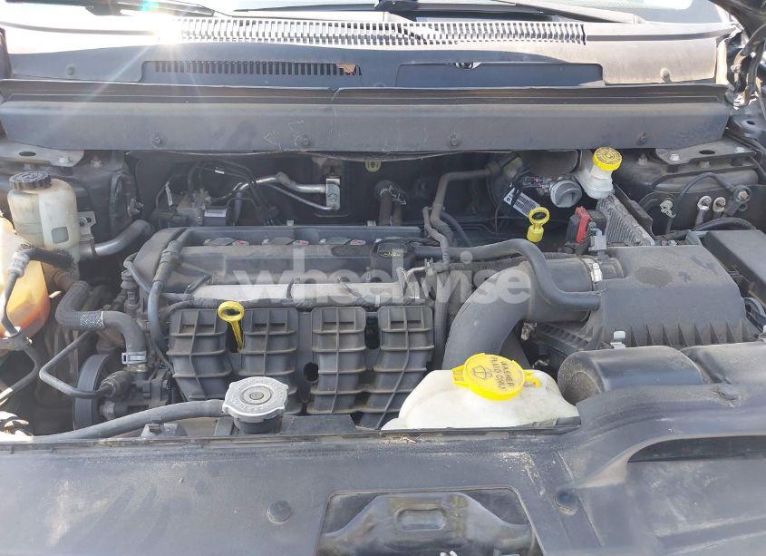 Photo 10 of 2018 Dodge Journey SE (VIN 3C4PDCABXJT242898)