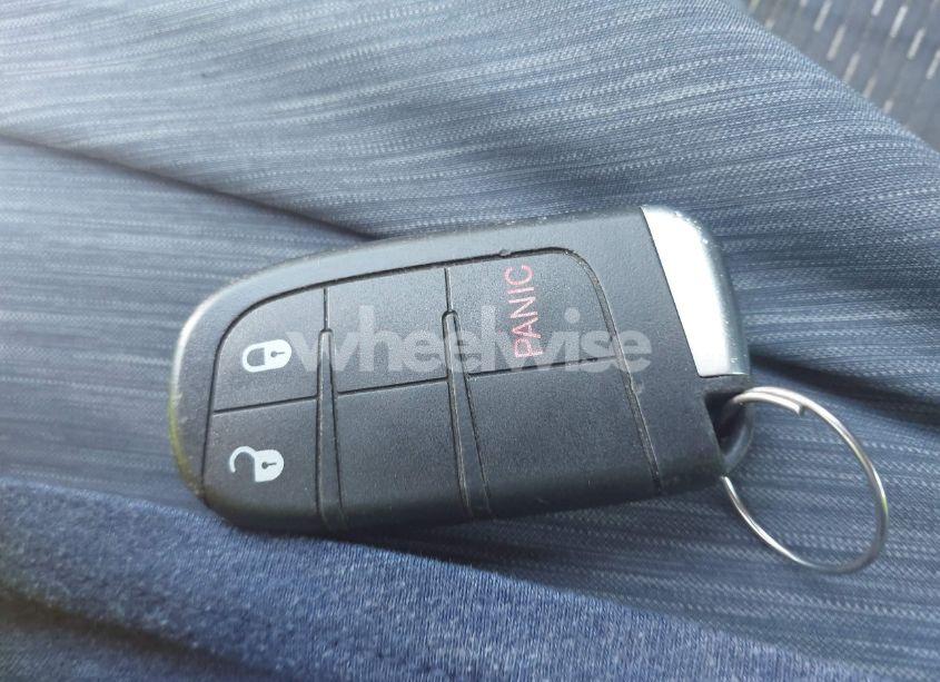 Photo 11 of 2018 Dodge Journey SE (VIN 3C4PDCABXJT242898)