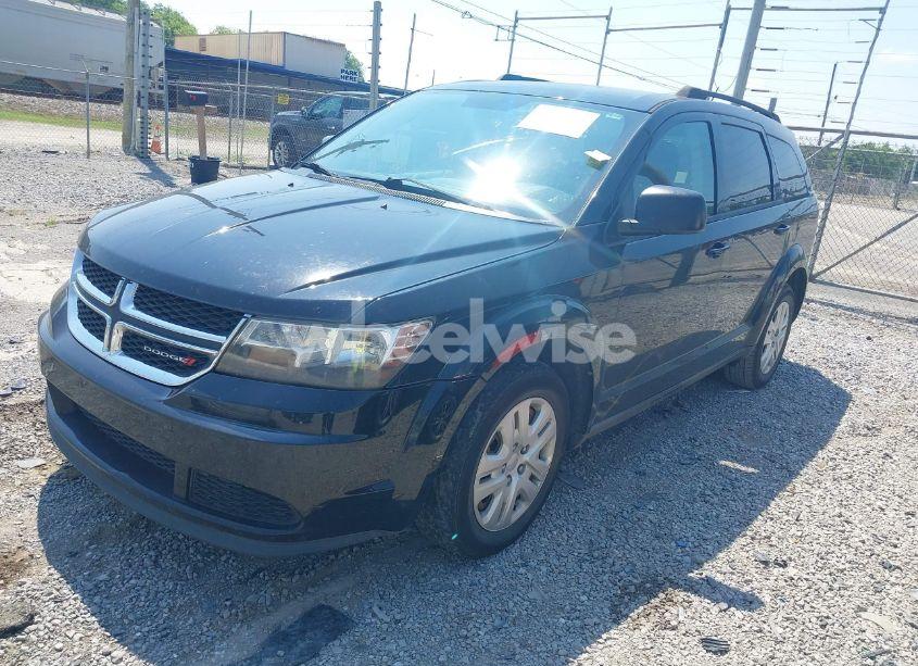 Photo 2 of 2018 Dodge Journey SE (VIN 3C4PDCABXJT242898)