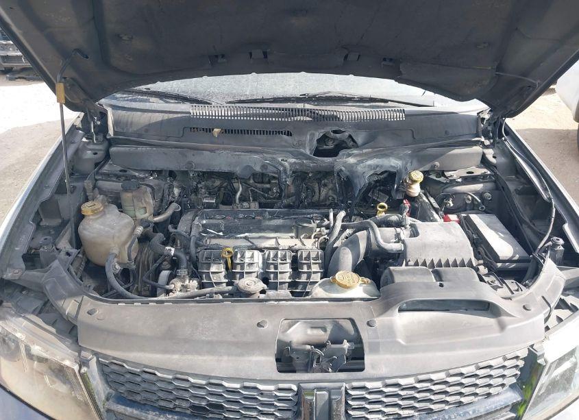 Photo 10 of 2018 Dodge Journey SE (VIN 3C4PDCABXJT276601)