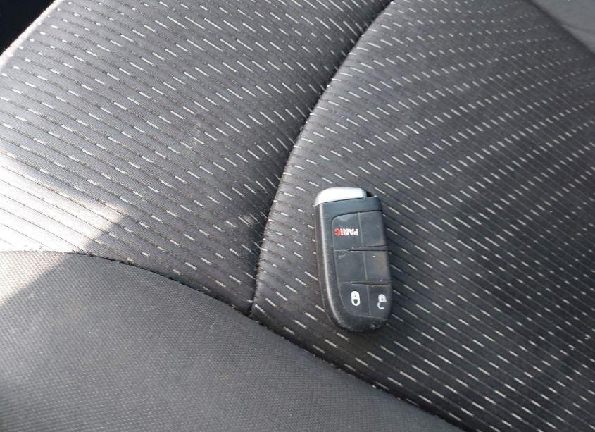 Photo 11 of 2018 Dodge Journey SE (VIN 3C4PDCABXJT276601)