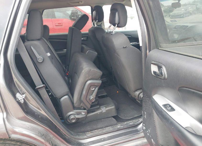 Photo 8 of 2018 Dodge Journey SE (VIN 3C4PDCABXJT276601)