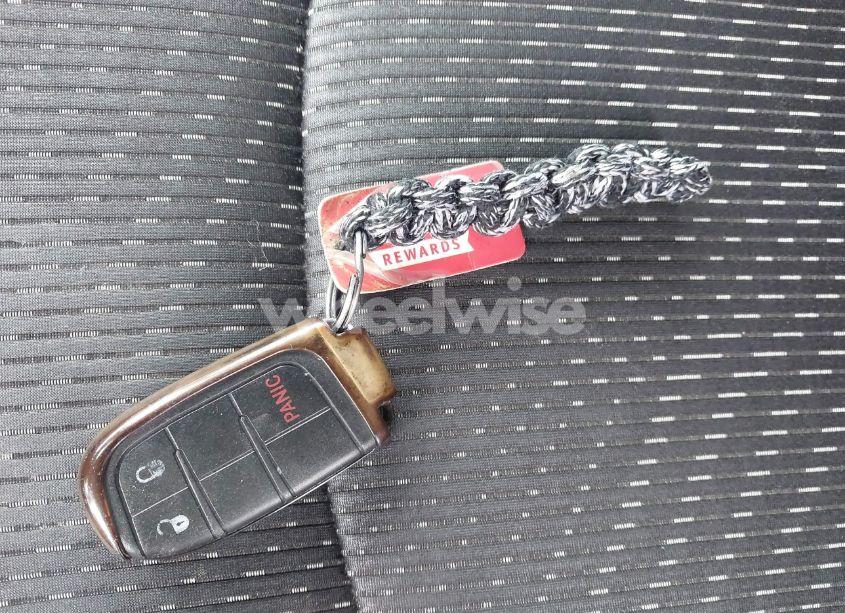 Photo 11 of 2018 Dodge Journey SE (VIN 3C4PDCABXJT319785)