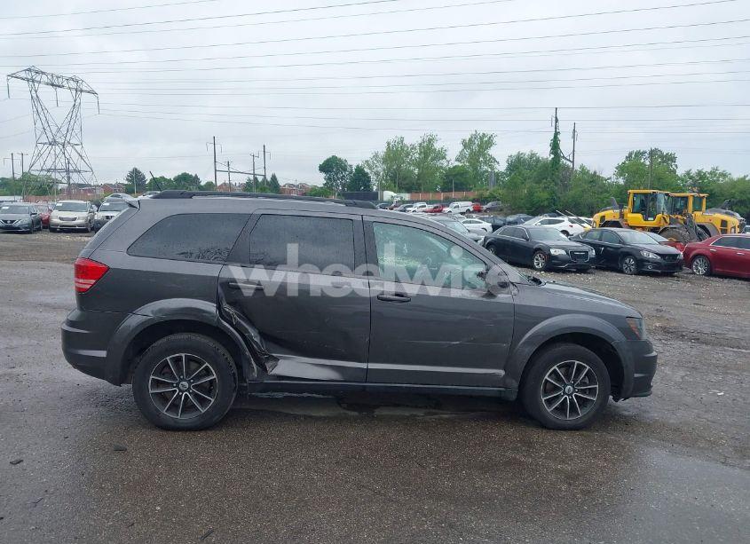 Photo 13 of 2018 Dodge Journey SE (VIN 3C4PDCABXJT319785)