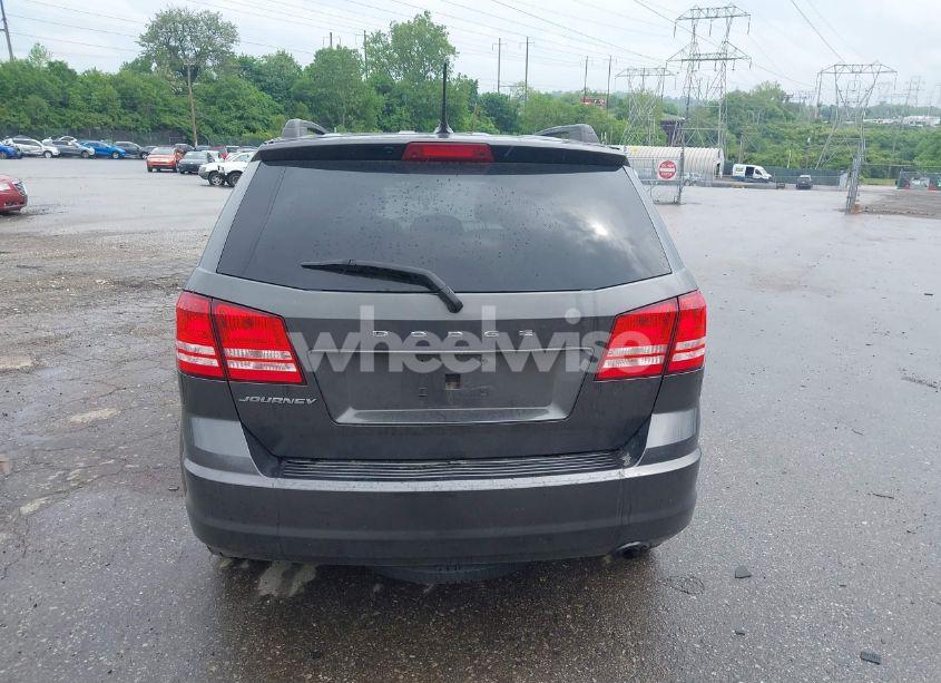 Photo 16 of 2018 Dodge Journey SE (VIN 3C4PDCABXJT319785)