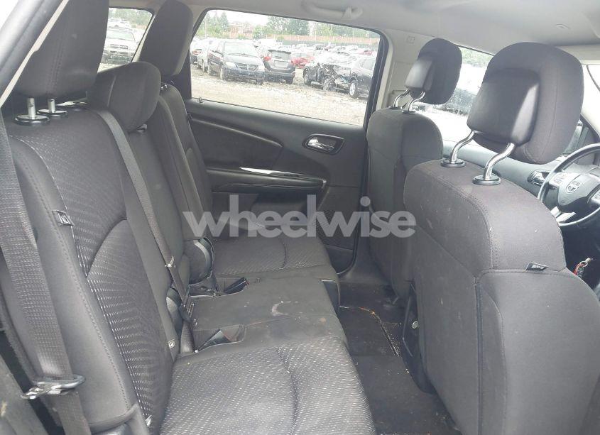 Photo 8 of 2018 Dodge Journey SE (VIN 3C4PDCABXJT319785)