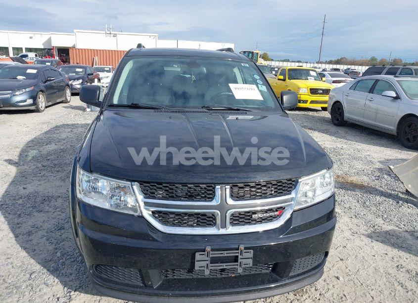 Photo 12 of 2018 Dodge Journey SE (VIN 3C4PDCABXJT445662)