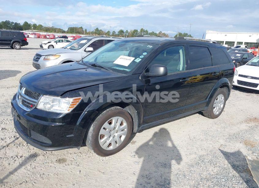 Photo 2 of 2018 Dodge Journey SE (VIN 3C4PDCABXJT445662)