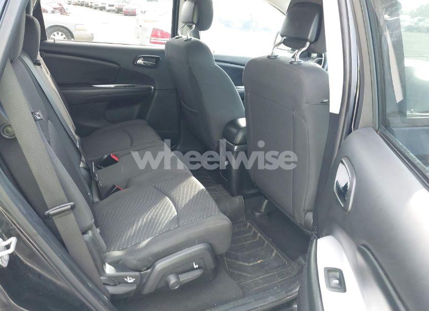 Photo 8 of 2018 Dodge Journey SE (VIN 3C4PDCABXJT445662)