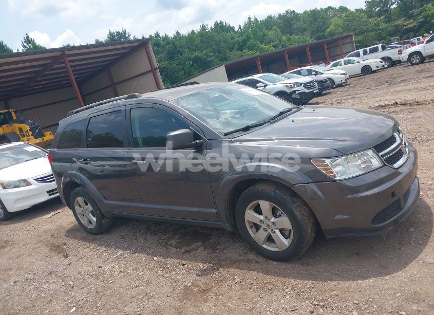Photo 13 of 2018 Dodge Journey SE (VIN 3C4PDCABXJT448545)