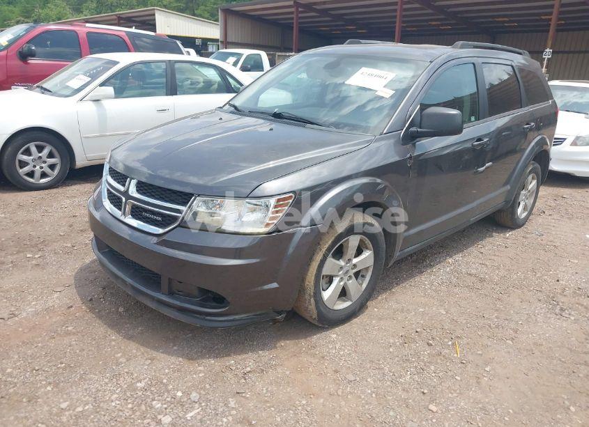 Photo 2 of 2018 Dodge Journey SE (VIN 3C4PDCABXJT448545)