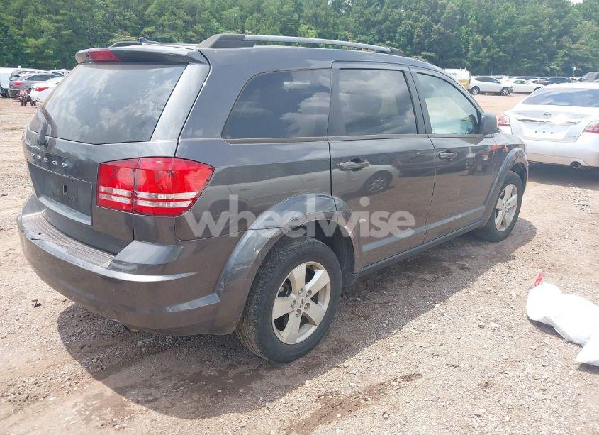 Photo 4 of 2018 Dodge Journey SE (VIN 3C4PDCABXJT448545)