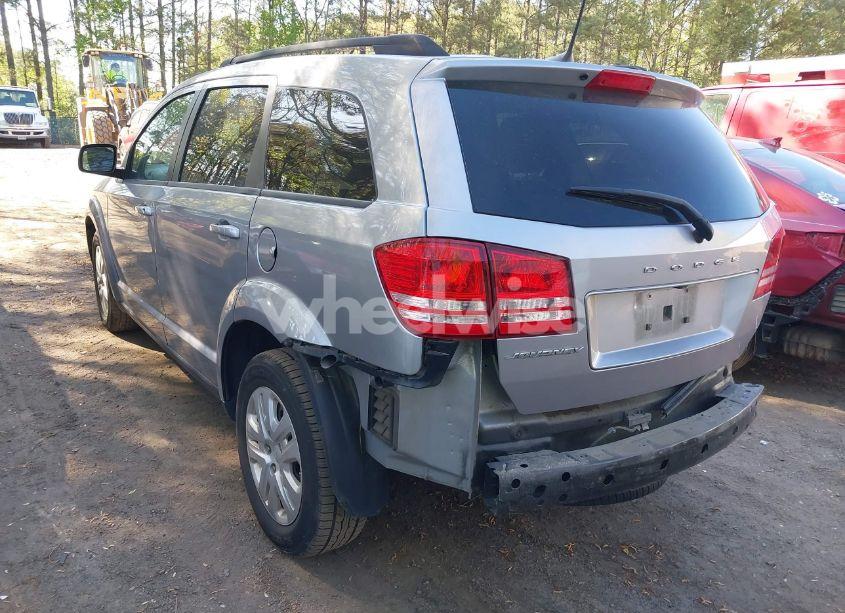 Photo 3 of 2018 Dodge Journey SE (VIN 3C4PDCABXJT498717)