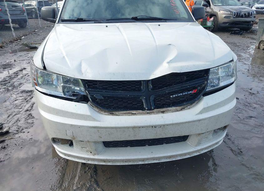 Photo 6 of 2018 Dodge Journey SE (VIN 3C4PDCABXJT509733)