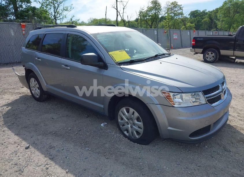 2020 Dodge Journey SE VALUE (VIN 3C4PDCABXLT180342) main photo