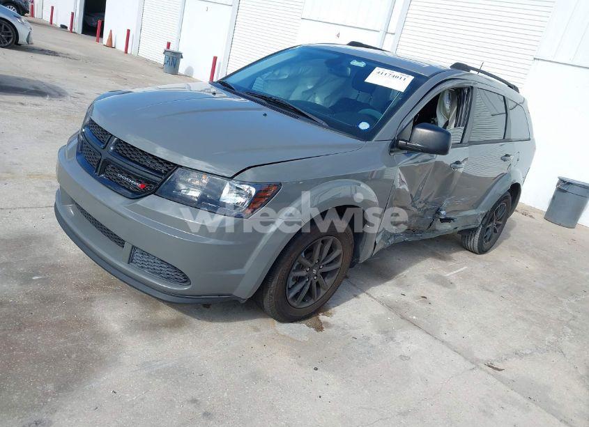 Photo 2 of 2020 Dodge Journey SE VALUE (VIN 3C4PDCABXLT202128)