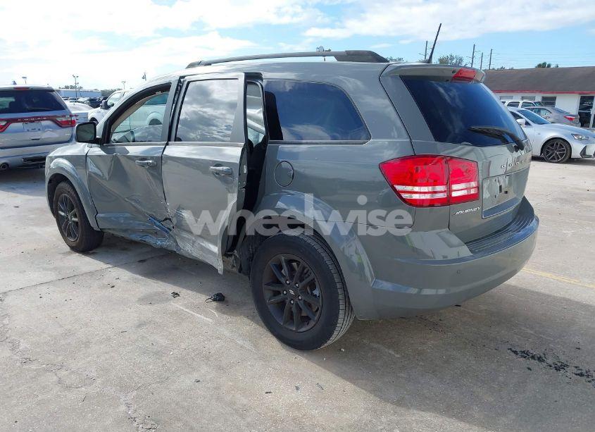 Photo 3 of 2020 Dodge Journey SE VALUE (VIN 3C4PDCABXLT202128)