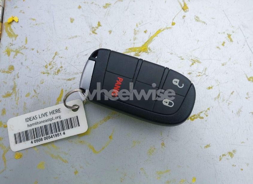 Photo 11 of 2014 Dodge Journey SXT (VIN 3C4PDCBB0ET186412)