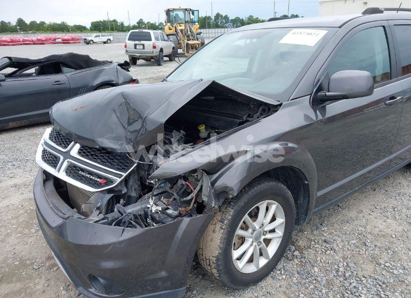 Photo 6 of 2014 Dodge Journey SXT (VIN 3C4PDCBB0ET252487)