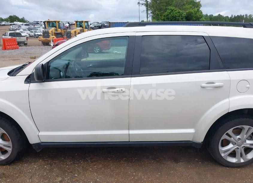 Photo 14 of 2015 Dodge Journey SXT (VIN 3C4PDCBB0FT618532)