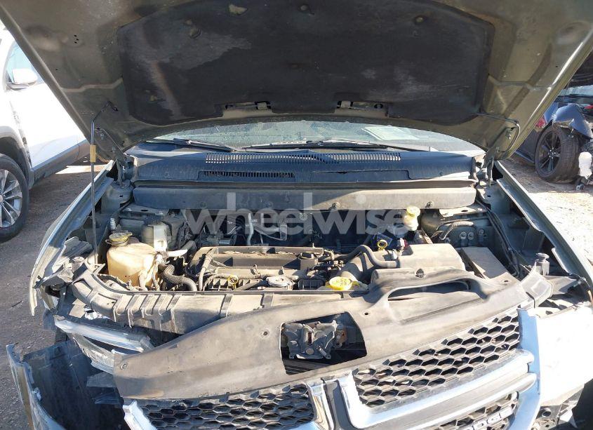 Photo 10 of 2016 Dodge Journey SXT (VIN 3C4PDCBB0GT174165)