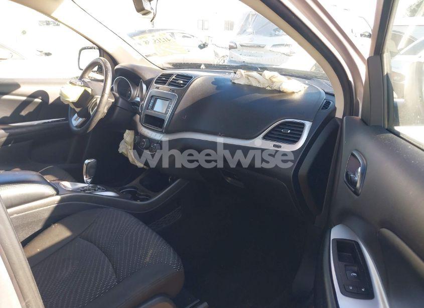 Photo 5 of 2016 Dodge Journey SXT (VIN 3C4PDCBB0GT250130)