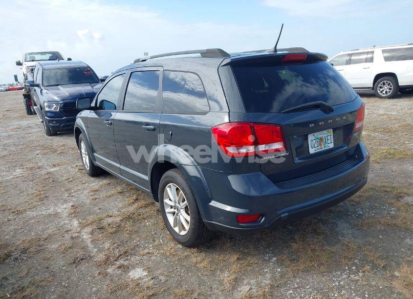 Photo 3 of 2018 Dodge Journey SXT (VIN 3C4PDCBB0JT184282)