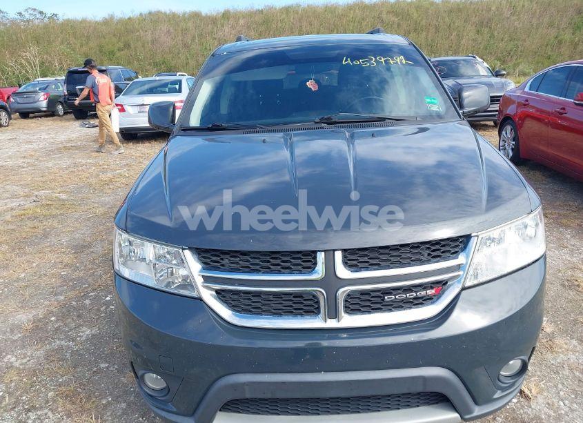 Photo 6 of 2018 Dodge Journey SXT (VIN 3C4PDCBB0JT184282)