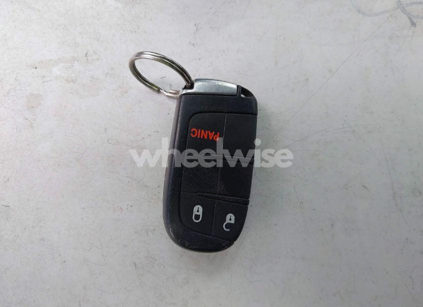 Photo 11 of 2018 Dodge Journey SXT (VIN 3C4PDCBB0JT243881)