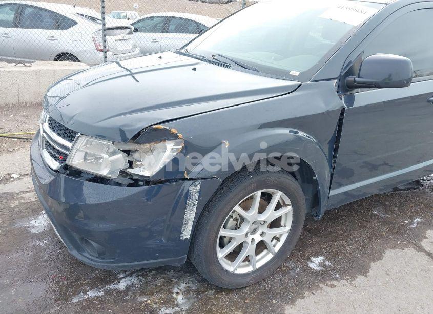 Photo 6 of 2018 Dodge Journey SXT (VIN 3C4PDCBB0JT243881)