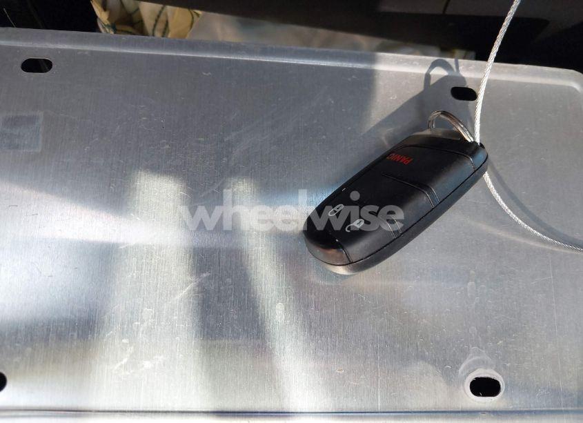 Photo 11 of 2019 Dodge Journey SE (VIN 3C4PDCBB0KT756257)