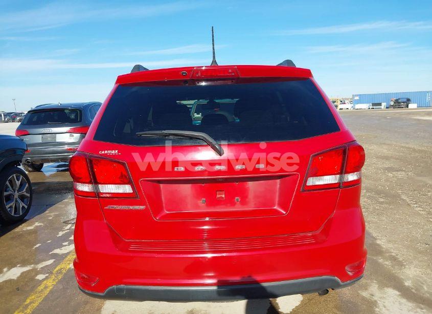 Photo 16 of 2019 Dodge Journey SE (VIN 3C4PDCBB0KT756257)