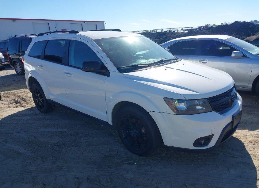 2019 Dodge Journey SE (VIN 3C4PDCBB0KT773172) main photo