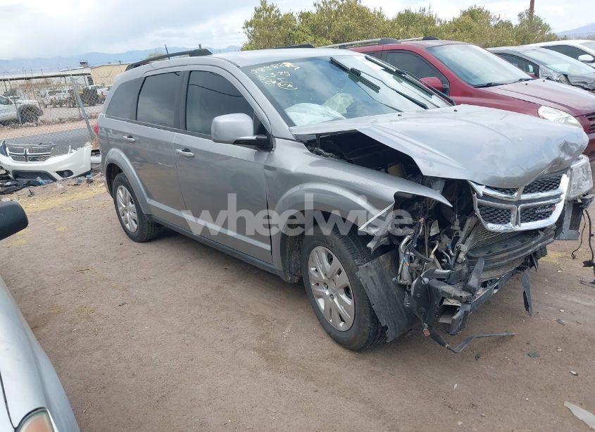 2019 Dodge Journey SE (VIN 3C4PDCBB0KT798928) main photo