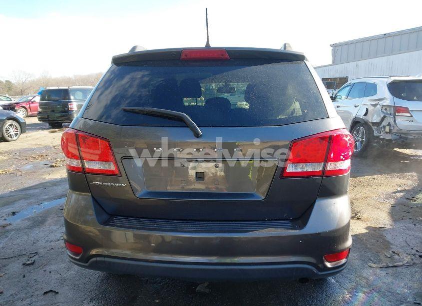 Photo 16 of 2019 Dodge Journey SE (VIN 3C4PDCBB0KT860036)