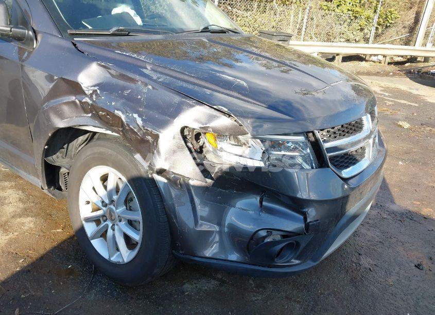 Photo 6 of 2019 Dodge Journey SE (VIN 3C4PDCBB0KT860036)