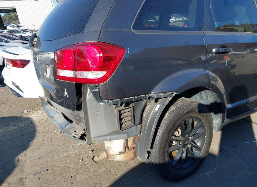 Photo 18 of 2019 Dodge Journey SE (VIN 3C4PDCBB0KT870839)