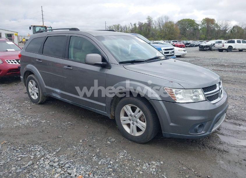 2012 Dodge Journey SXT (VIN 3C4PDCBB1CT354104) main photo