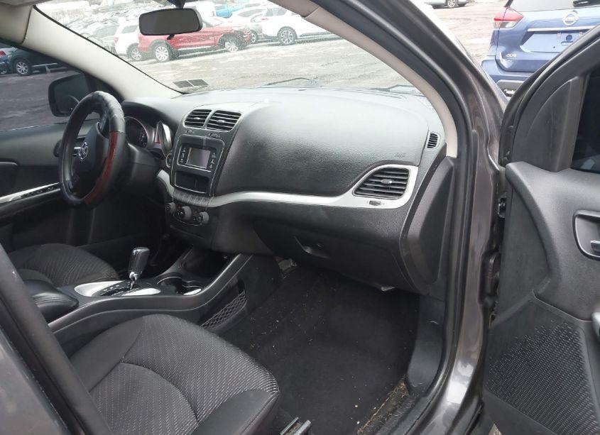 Photo 5 of 2014 Dodge Journey SXT (VIN 3C4PDCBB1ET166265)