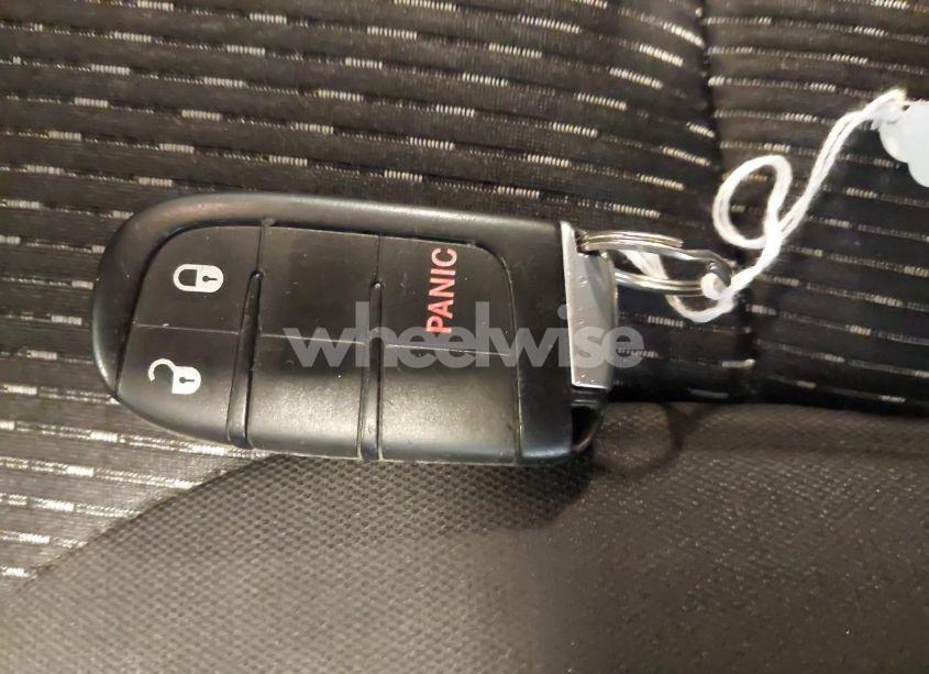 Photo 11 of 2016 Dodge Journey SXT (VIN 3C4PDCBB1GT240142)