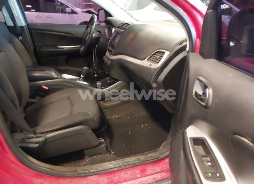 Photo 5 of 2016 Dodge Journey SXT (VIN 3C4PDCBB1GT240142)