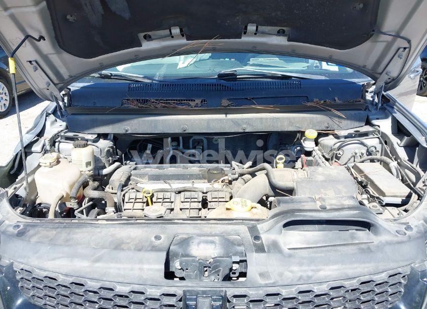 Photo 10 of 2018 Dodge Journey SXT (VIN 3C4PDCBB1JT277389)