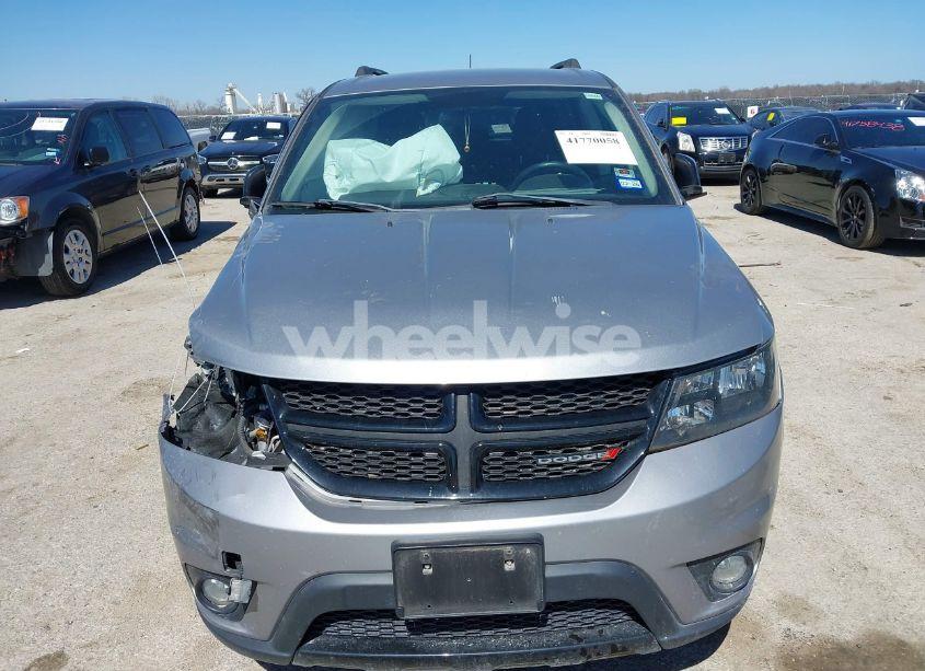 Photo 12 of 2018 Dodge Journey SXT (VIN 3C4PDCBB1JT277389)