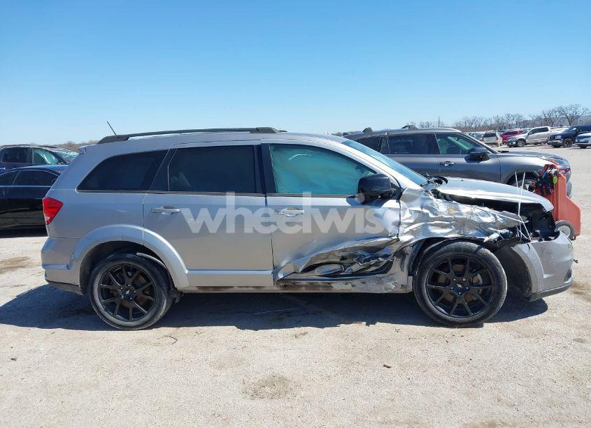 Photo 13 of 2018 Dodge Journey SXT (VIN 3C4PDCBB1JT277389)