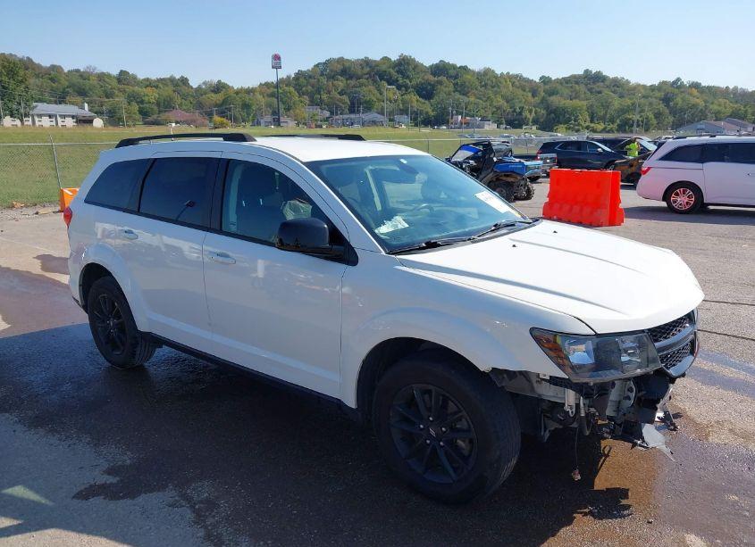 2019 Dodge Journey SE (VIN 3C4PDCBB1KT773732) main photo