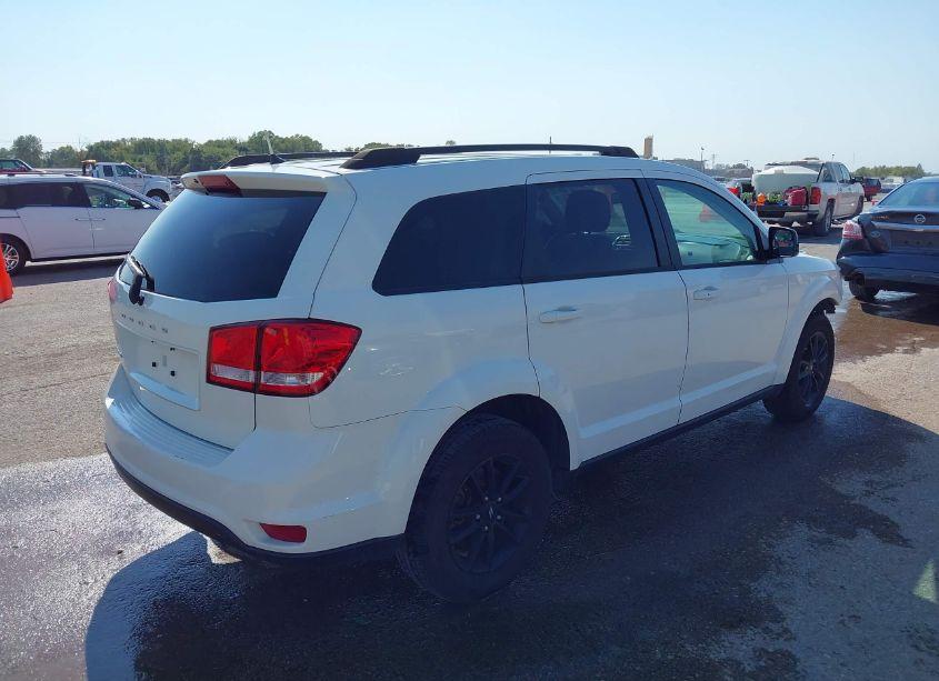Photo 4 of 2019 Dodge Journey SE (VIN 3C4PDCBB1KT773732)
